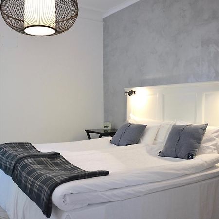 Hallfreda Hotell Endre Exterior foto