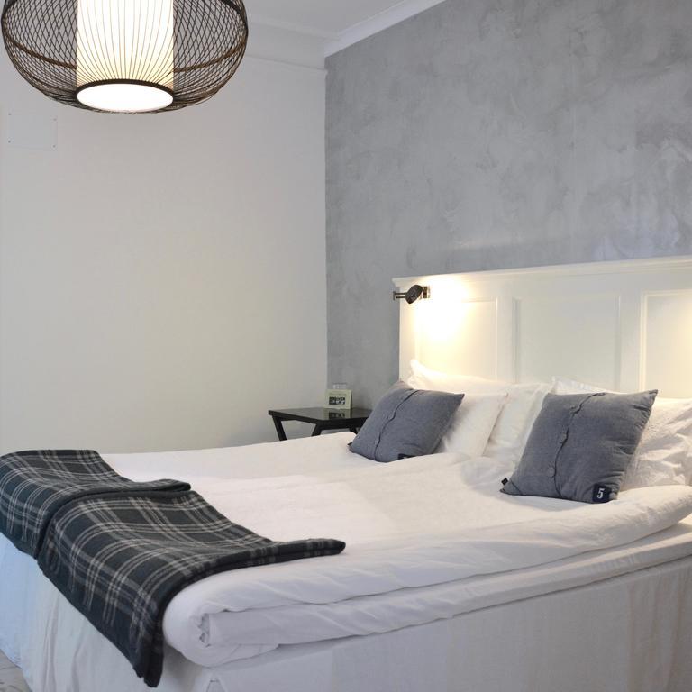 Hallfreda Hotell Endre Exterior foto